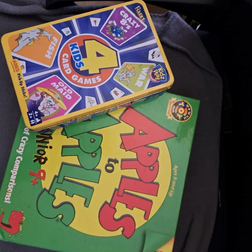 Rainy Day FUN! APPLES to APPLES JR & Tin with Card Games